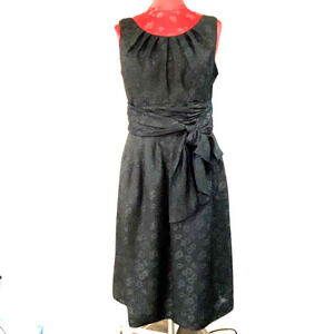 Evan Picone size 10 black brocade cocktail dress scoop neck sleeveless elegant